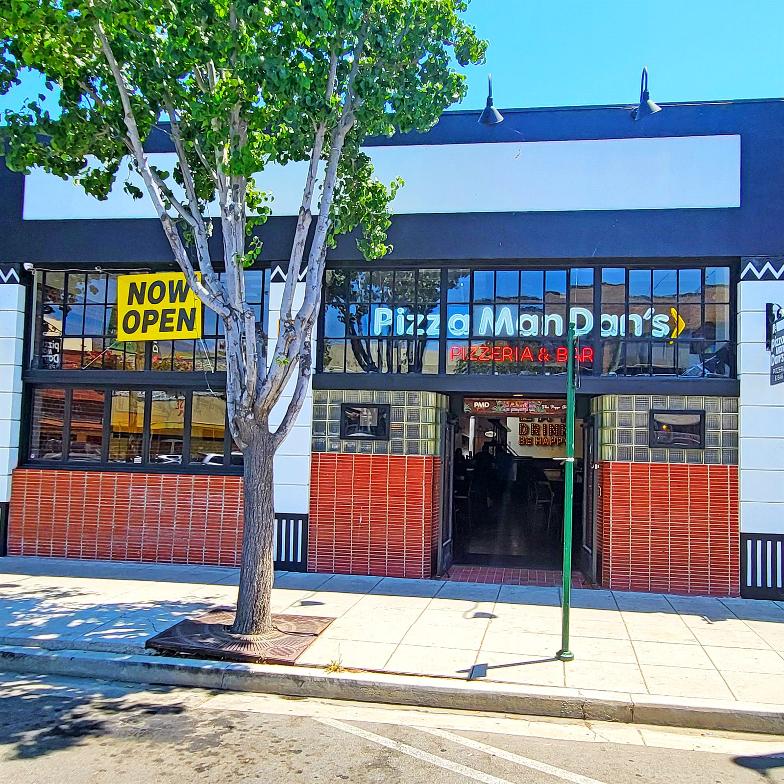 PizzaMan Dan's Santa Paula storefront at 932 E. Main St, Santa Paula